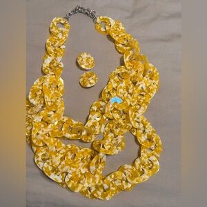 Sassy Jones Yellow Statement Necklace Set
